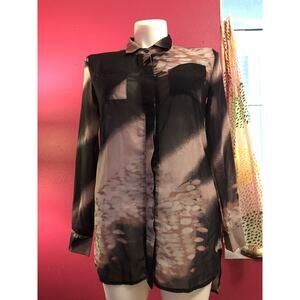 COMO NO? NWOT Pink Black Sheer Button Up Long Sleeve Droptail Shirt Small